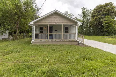 1200 N Clifton Ave, Springfield, MO 65802