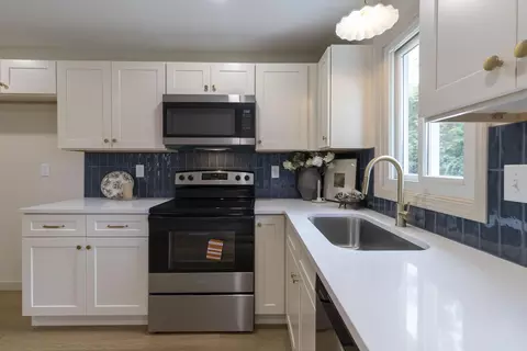 Kitchen - 1200 N Clifton Ave, Springfield, MO 65802 photo 3 of 11