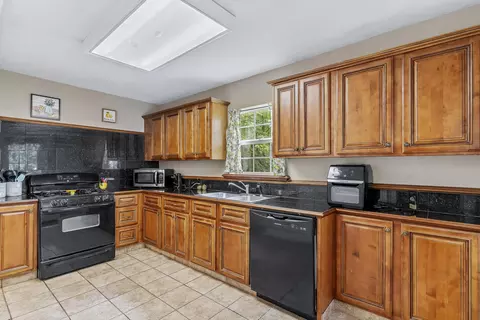 Kitchen - 1034 N Clay Ave, Springfield, MO 65802 photo 2 of 3