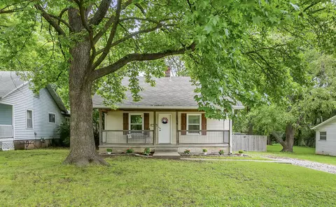 1034 N Clay Ave, Springfield, MO 65802