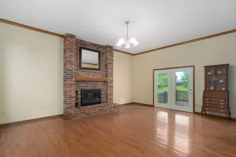 Living - 1506 Cody Rd, Nixa, MO 65714 photo 4 of 6