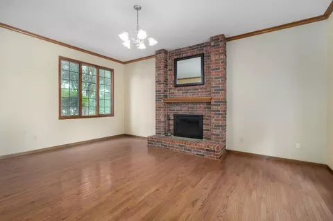 Living - 1506 Cody Rd, Nixa, MO 65714 photo 3 of 6