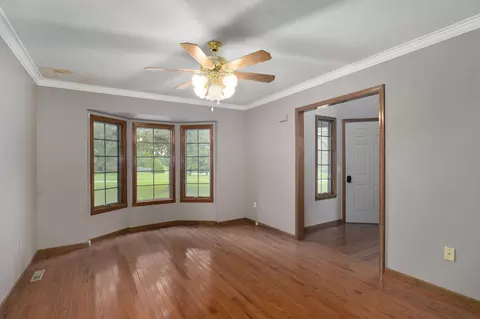 Living - 1506 Cody Rd, Nixa, MO 65714 photo 2 of 6