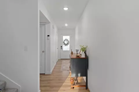 Entry Way - 509 N Pine Leaf Rd, Nixa, MO 65714 photo 1 of 4