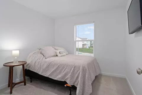 Bedroom - 509 N Pine Leaf Rd, Nixa, MO 65714 photo 4 of 5