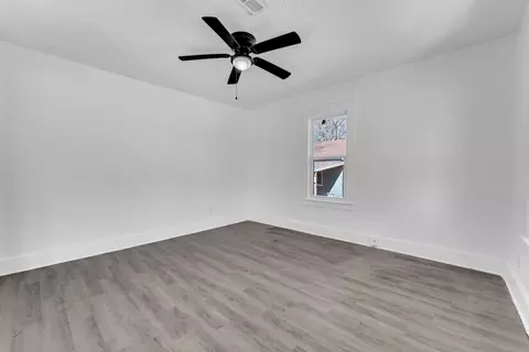 Bedroom - 1511 N Lyon Ave, Springfield, MO 65803 photo 1 of 6