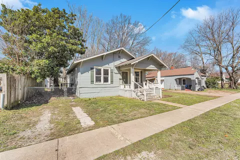 Exterior - 1511 N Lyon Ave, Springfield, MO 65803 photo 2 of 4