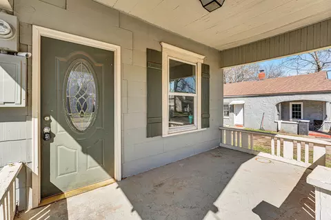Exterior - 1511 N Lyon Ave, Springfield, MO 65803 photo 4 of 4