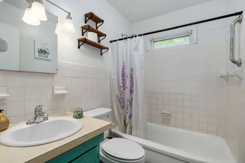 Bath - 2021 W Olive St, Springfield, MO 65802 photo 1 of 2