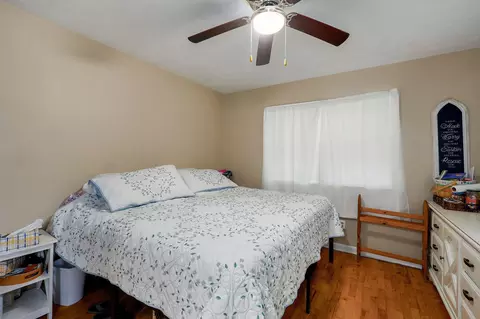 Bedroom - 2021 W Olive St, Springfield, MO 65802 photo 4 of 4