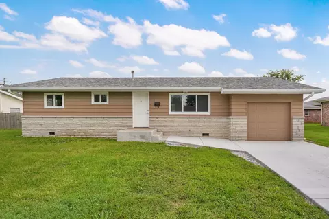 122 W Charles St, Republic, MO 65738