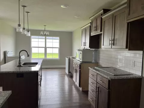 Kitchen - 2803 E Auburn Hills St, Republic, MO 65738 photo 3 of 3