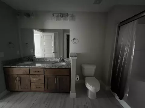 Bath - 2803 E Auburn Hills St, Republic, MO 65738 photo 1 of 2