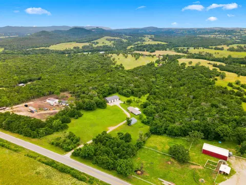 View/Area - 7918 W State Highway 86, Shell Knob, MO 65747 photo 3 of 6