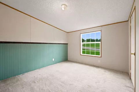 Bedroom - 7918 W State Highway 86, Shell Knob, MO 65747 photo 4 of 5