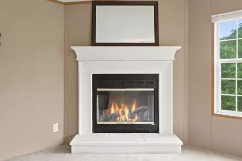 Living - 7918 W State Highway 86, Shell Knob, MO 65747 photo 4 of 5