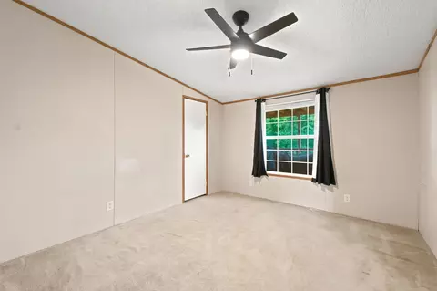 Bedroom - 7918 W State Highway 86, Shell Knob, MO 65747 photo 3 of 5