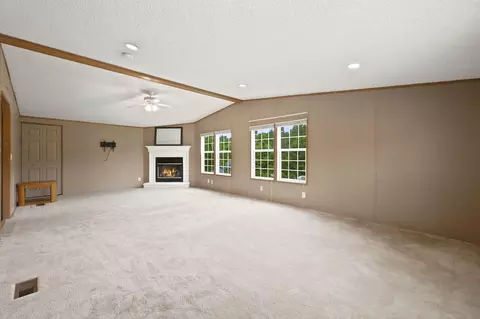 Living - 7918 W State Highway 86, Shell Knob, MO 65747 photo 5 of 5
