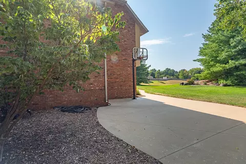 Exterior - 4515 S Forest Ave, Springfield, MO 65810 photo 26 of 28
