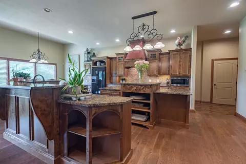 Kitchen - 4515 S Forest Ave, Springfield, MO 65810 photo 3 of 13