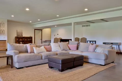 Living - 4515 S Forest Ave, Springfield, MO 65810 photo 4 of 6