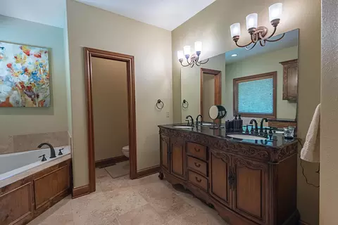 Bath - 4515 S Forest Ave, Springfield, MO 65810 photo 3 of 10