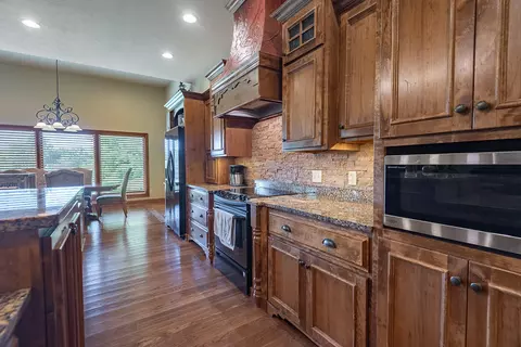Kitchen - 4515 S Forest Ave, Springfield, MO 65810 photo 1 of 13