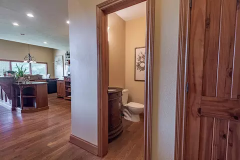Entry Way - 4515 S Forest Ave, Springfield, MO 65810 photo 2 of 4