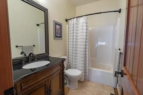 Bath - 4515 S Forest Ave, Springfield, MO 65810 photo 6 of 10
