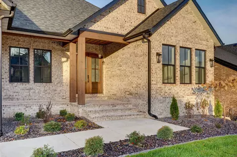 Exterior - 6019 S Dollison Ave, Springfield, MO 65810 photo 2 of 4