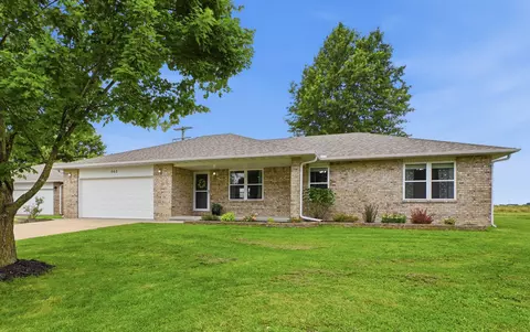 960 S Colony Ave, Bolivar, MO 65613