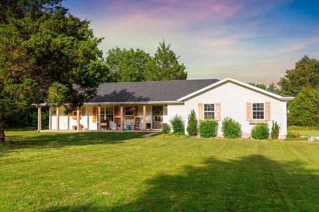 394 Sweetbriar Dr, Marshfield, MO 65706