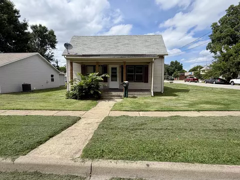 1001 W Cass Ave, West Plains, MO 65775