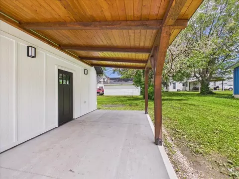 Exterior - 214 S Locust St, Buffalo, MO 65622 photo 14 of 15