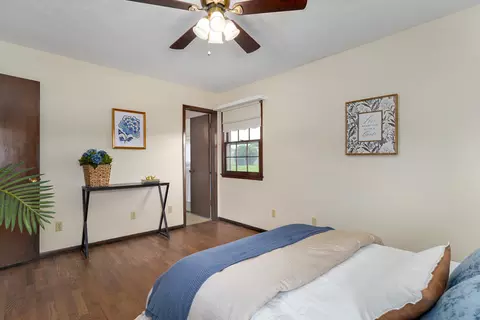 Bedroom - 2841 E Normandy St, Springfield, MO 65804 photo 2 of 5