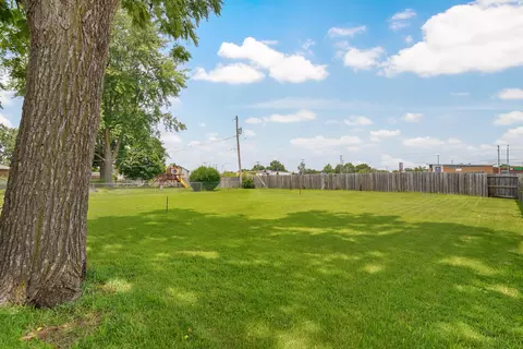 Exterior - 2841 E Normandy St, Springfield, MO 65804 photo 4 of 10