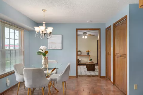 Dining - 2841 E Normandy St, Springfield, MO 65804 photo 3 of 3