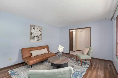 Living - 2841 E Normandy St, Springfield, MO 65804 photo 2 of 4