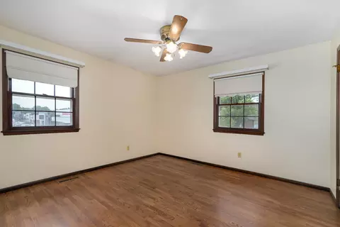 Bedroom - 2841 E Normandy St, Springfield, MO 65804 photo 3 of 5