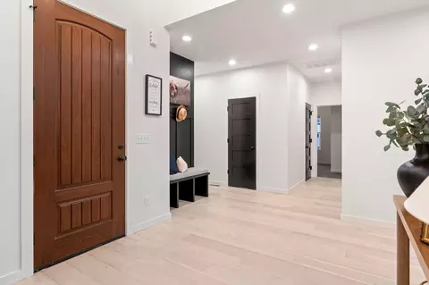 Entry Way - 1834 E Skyline Ave, Ozark, MO 65721 photo 2 of 4