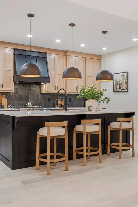 Kitchen - 1834 E Skyline Ave, Ozark, MO 65721 photo 11 of 14
