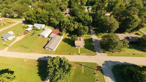 View/Area - 706 Pine St, Thayer, MO 65791 photo 3 of 4