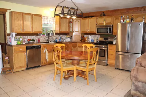 Kitchen - 207 Royal Dr, Marshfield, MO 65706 photo 1 of 2