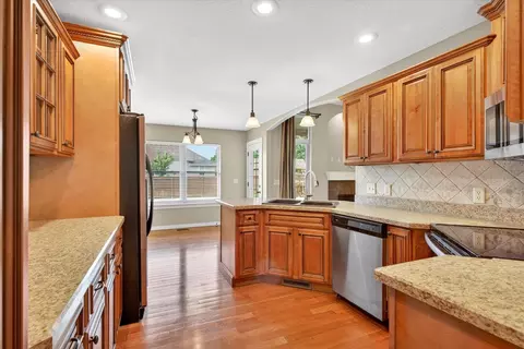 Kitchen - 2009 E Warwick Dr, Ozark, MO 65721 photo 1 of 3
