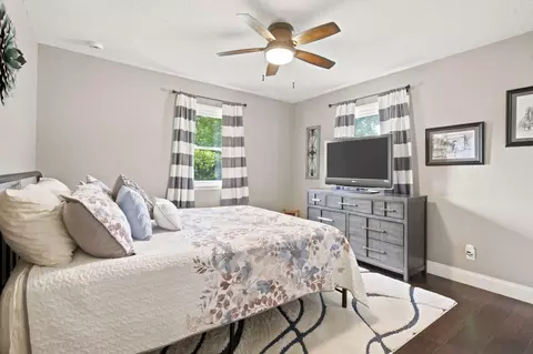 Bedroom - 1105 E Canterbury Ln, Springfield, MO 65810 photo 4 of 4