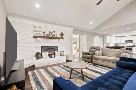 Other - 1105 E Canterbury Ln, Springfield, MO 65810 photo 1 of 8