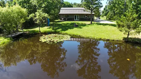 37 Middle Earth Trl, Louisburg, MO 65685