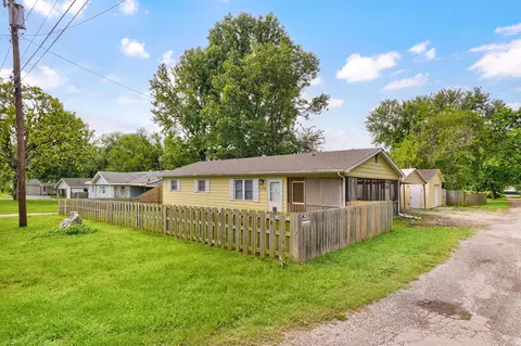 2418 W Lynn St, Springfield, MO 65802