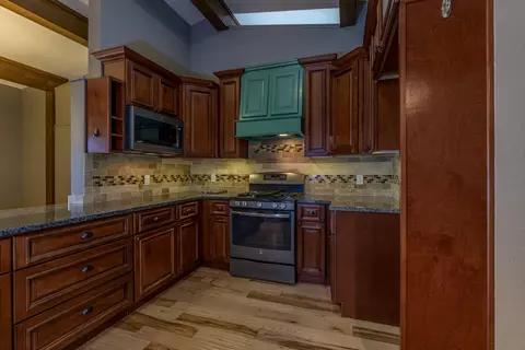Kitchen - 2291 E Mirabeau St, Springfield, MO 65804 photo 2 of 5