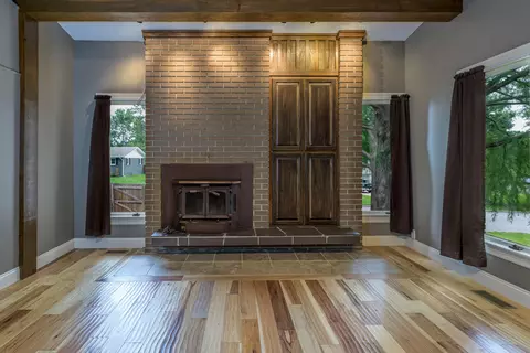 Living - 2291 E Mirabeau St, Springfield, MO 65804 photo 2 of 10